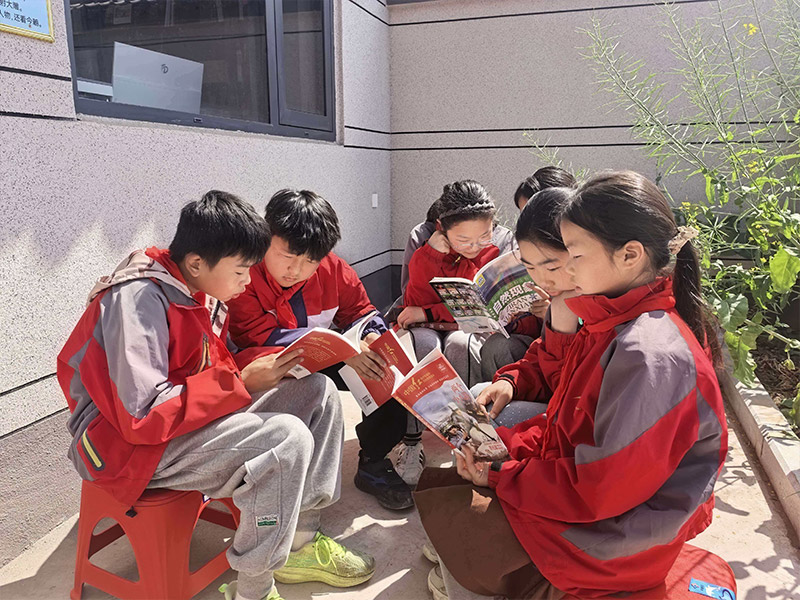 世界读书日，丰县王沟镇单楼小学师生到探梅书院研学