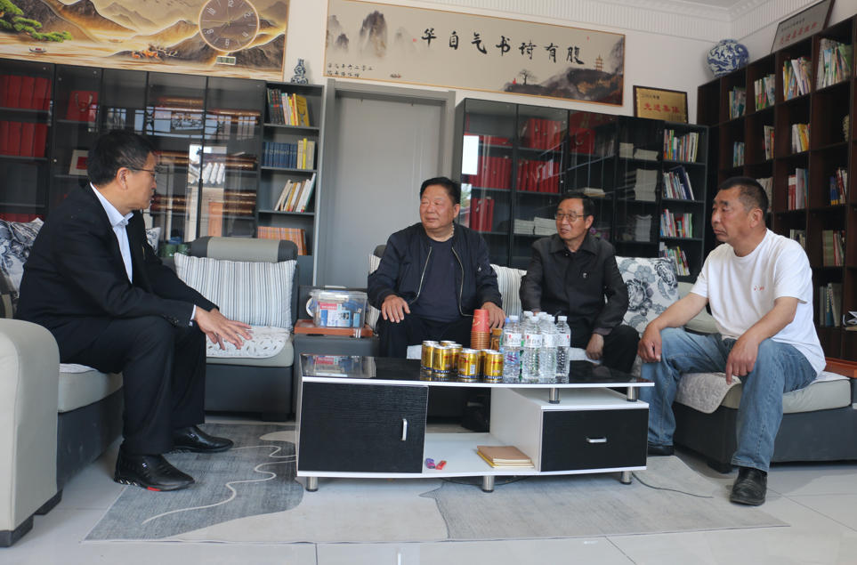 丰县王沟镇关心下一代办公室到探梅书院参观考察