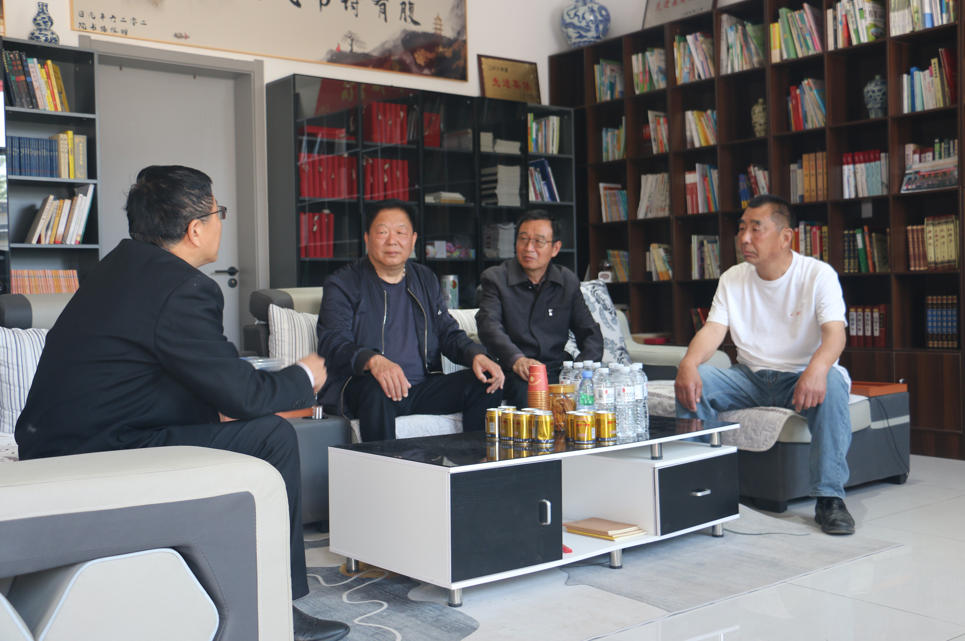 丰县王沟镇关心下一代办公室到探梅书院参观考察