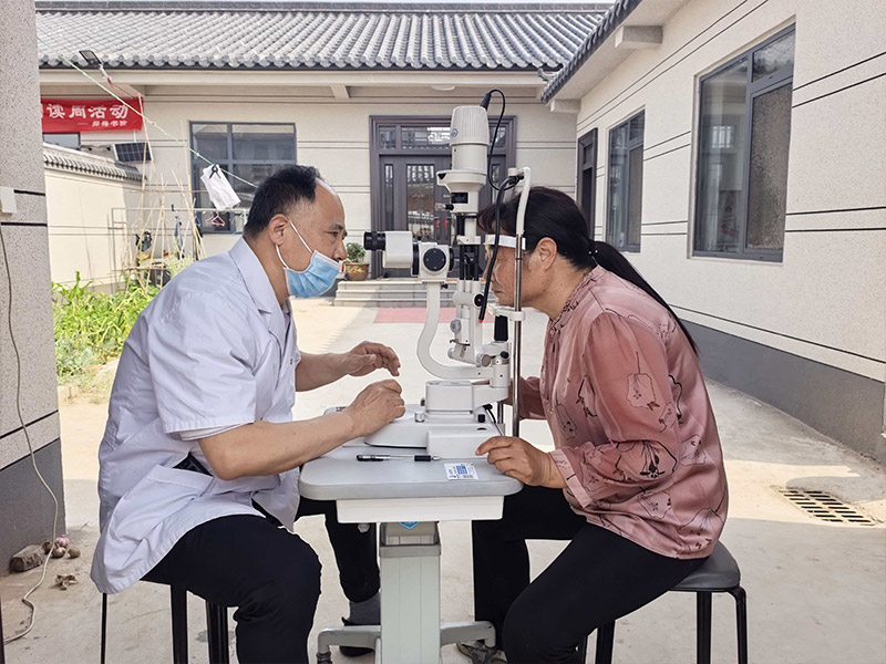 书香沐古院 热血暖乡邻