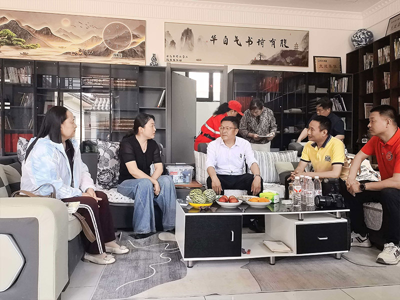 &ldquo;爱心传递，书香满院&rdquo;阅读推广走进探梅书院