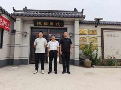 爱心人士李长旺邓宝军支助暑假第二课堂